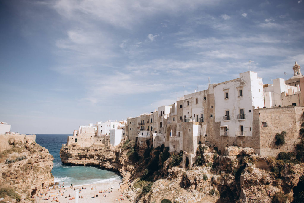 polignano-puglia-feetoutofbed-italy_1261