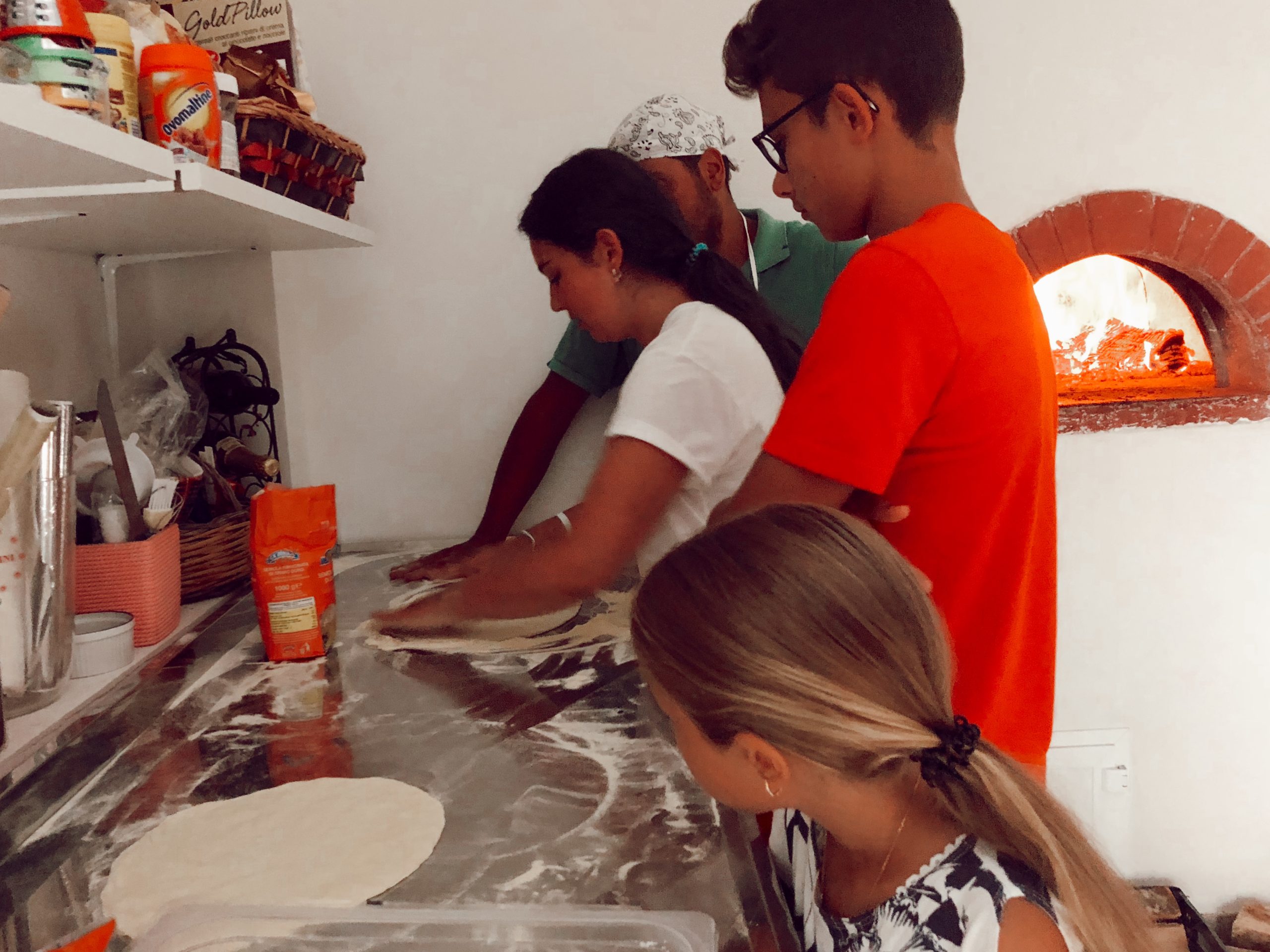 pizza cooking puglia