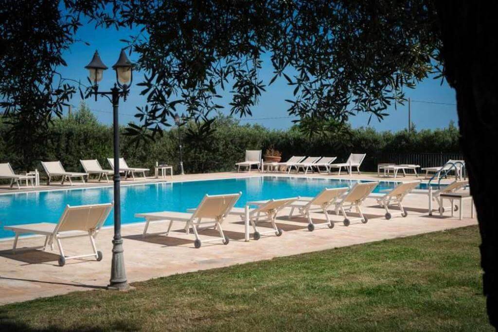 puglia-villa-feetoutofbed16 Виллы в Апулии с бассейном, Адриатическое море